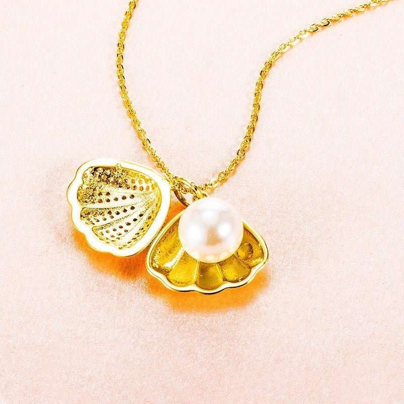 Shell Pearl Necklace